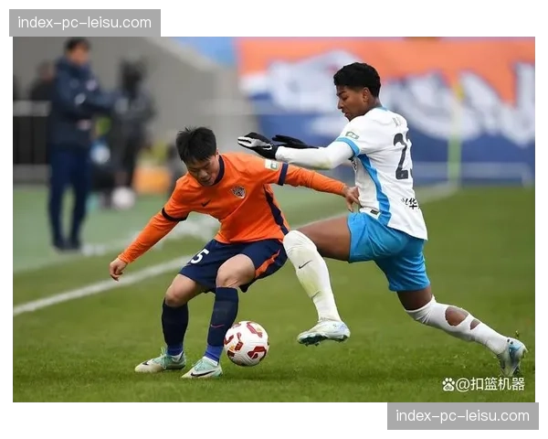 前法甲裁判谈攻守转换：对“有利进攻”原则的把握正在发生变化